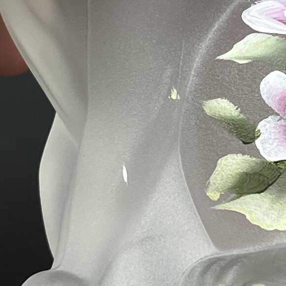 Handpainted Clear Satin Glass Cat Figurine Sitting On Pillow Paperweight Floral - Picture 9 of 11